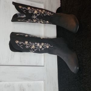 Womens boots